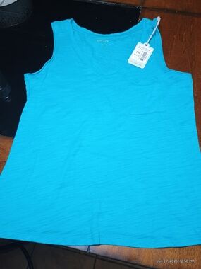 Lightweight Turquoise V-Neck Muscle Tank with Chest Pocket